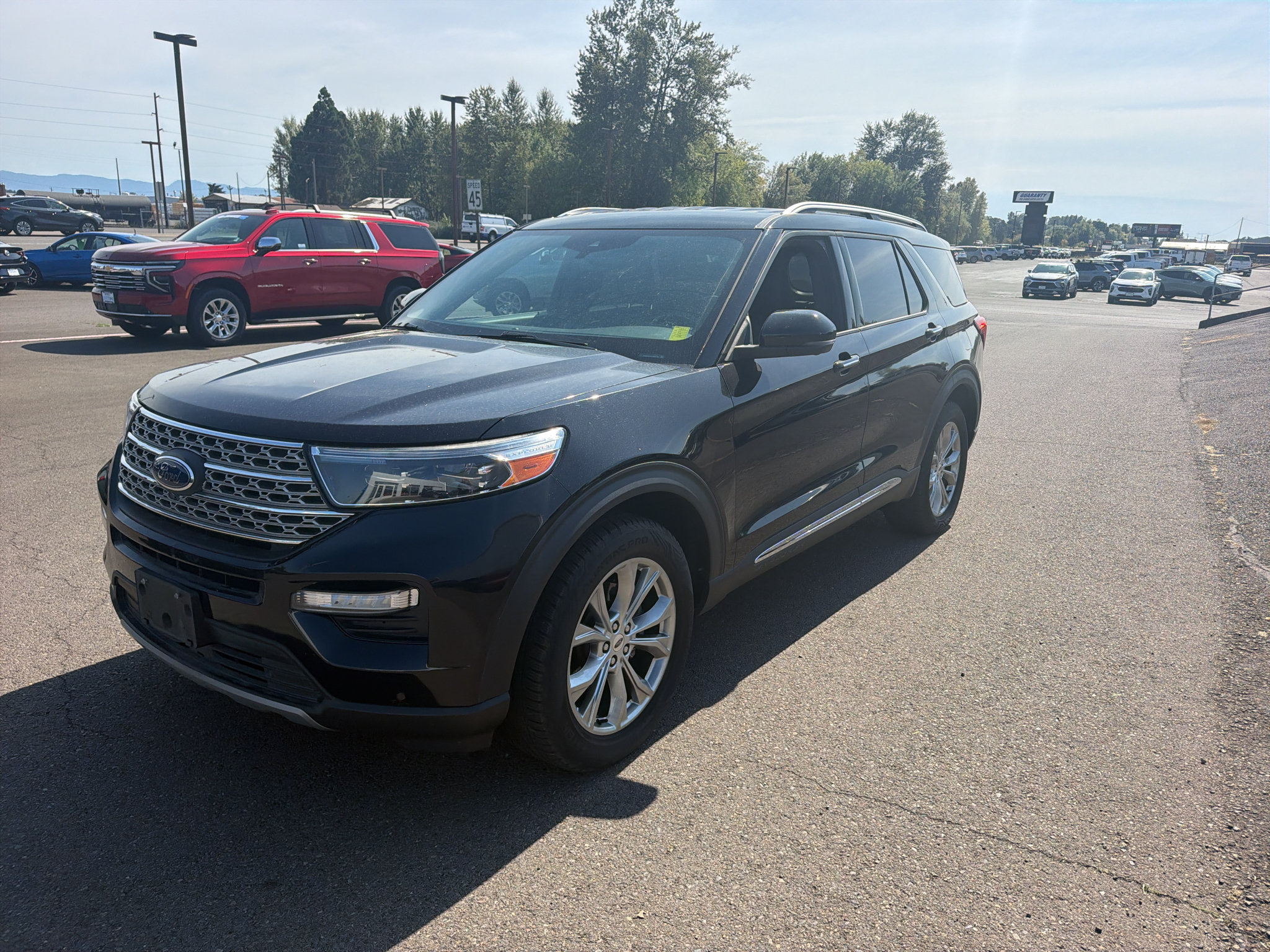 Used 2020 Ford Explorer Limited AWD/4WD image 2