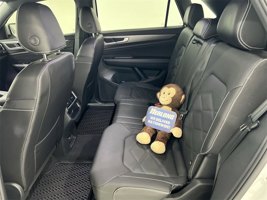 Used 2025 Volkswagen Atlas Cross Sport SE image 22