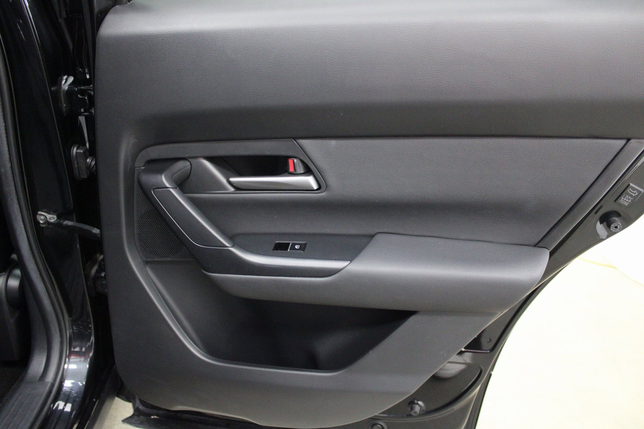 Used 2025 MAZDA CX-50 AWD 2.5 S w/ Preferred Package image 23