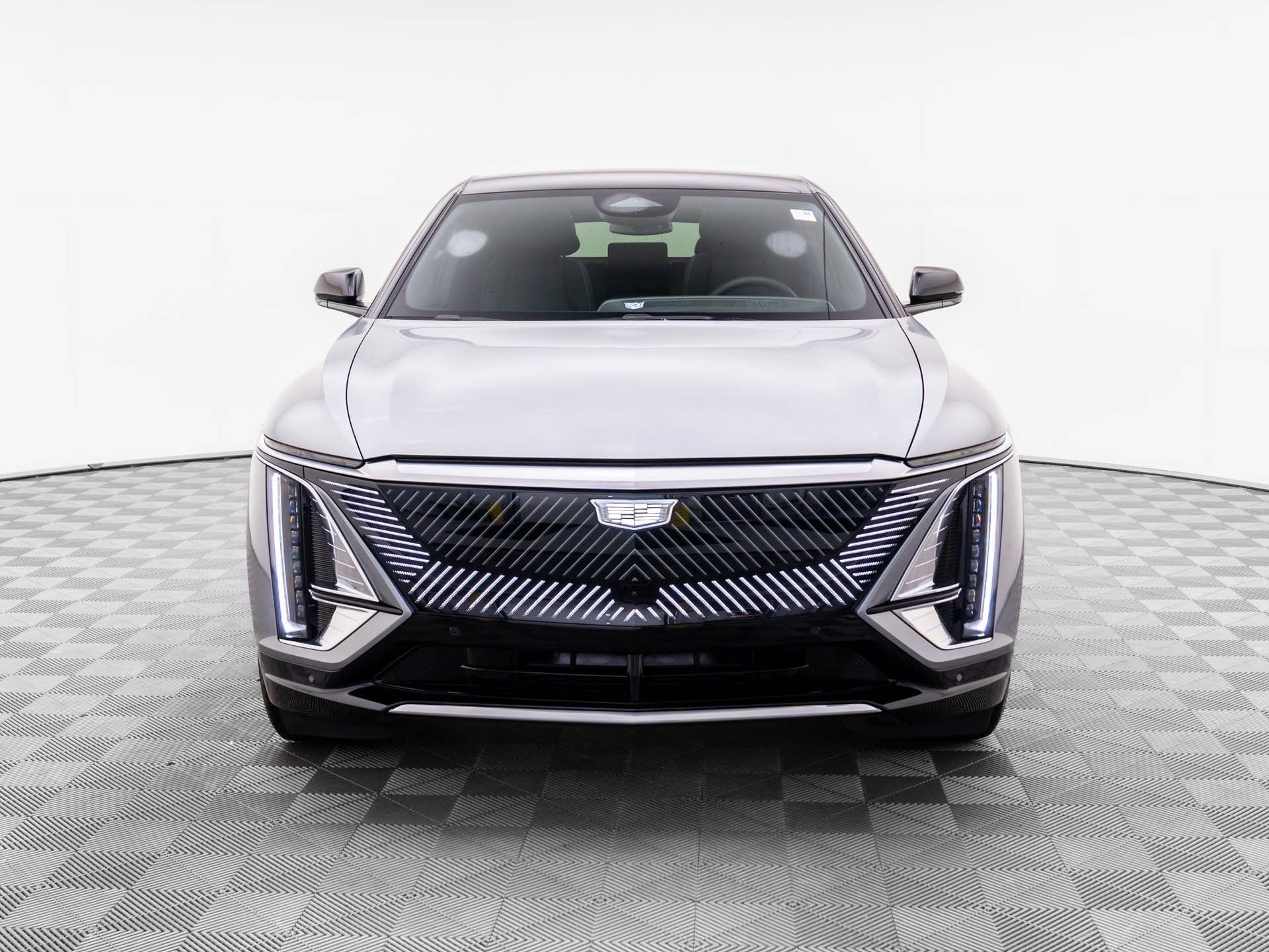 New 2025 Cadillac Lyriq Luxury video 2