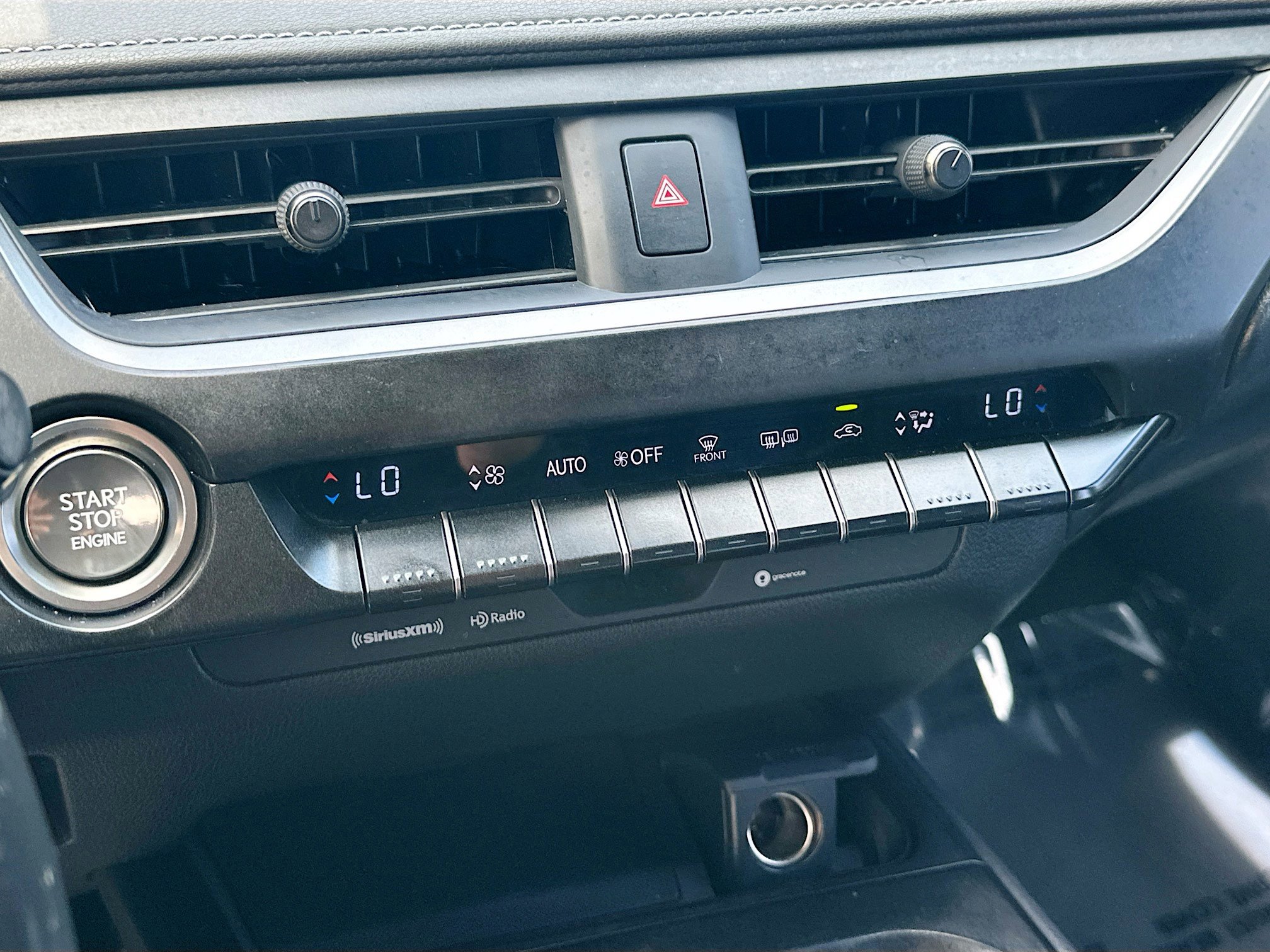 Used 2019 Lexus UX 200 FWD image 14