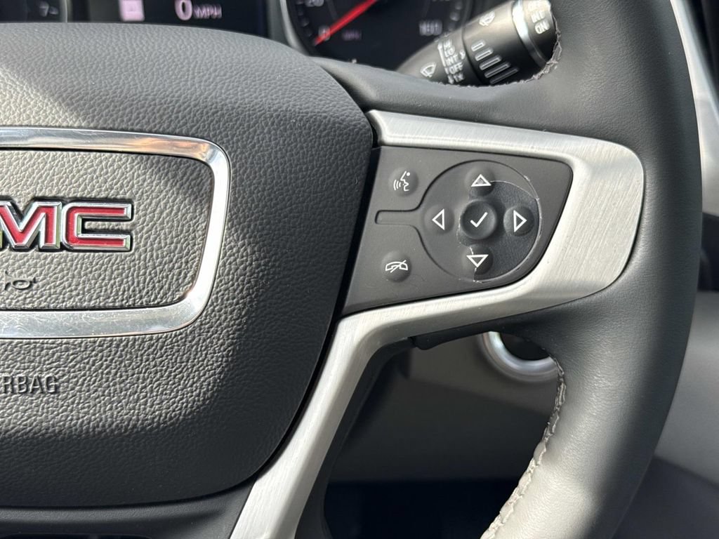 Used 2023 GMC Terrain SLT w/ Infotainment Package II AWD/4WD image 9