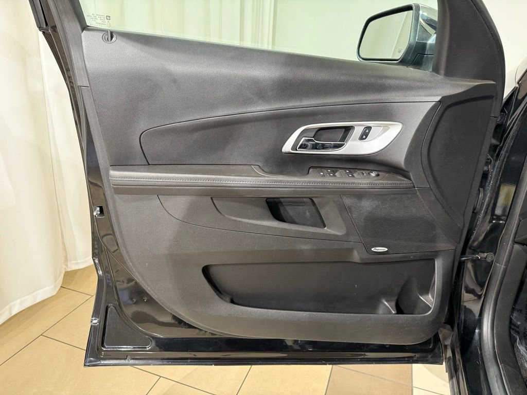 Used 2016 Chevrolet Equinox LTZ w/ Enhanced Convenience Package image 15