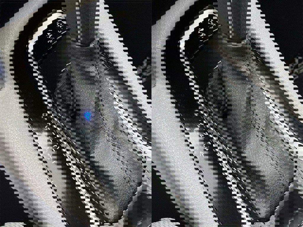 Used 2023 Toyota Corolla Cross LE image 16