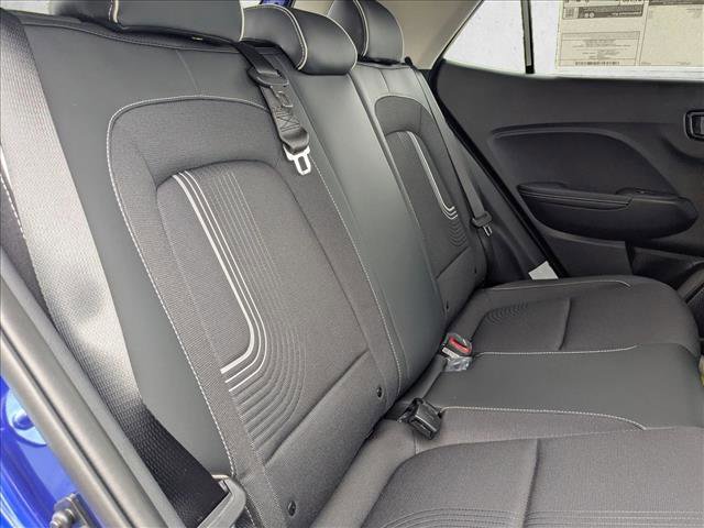 Used 2025 Hyundai Venue Limited image 20