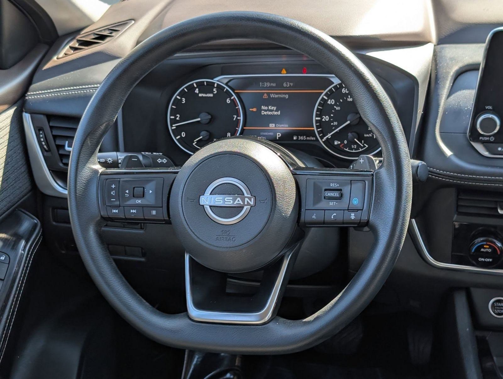 Used 2023 Nissan Rogue SV image 16