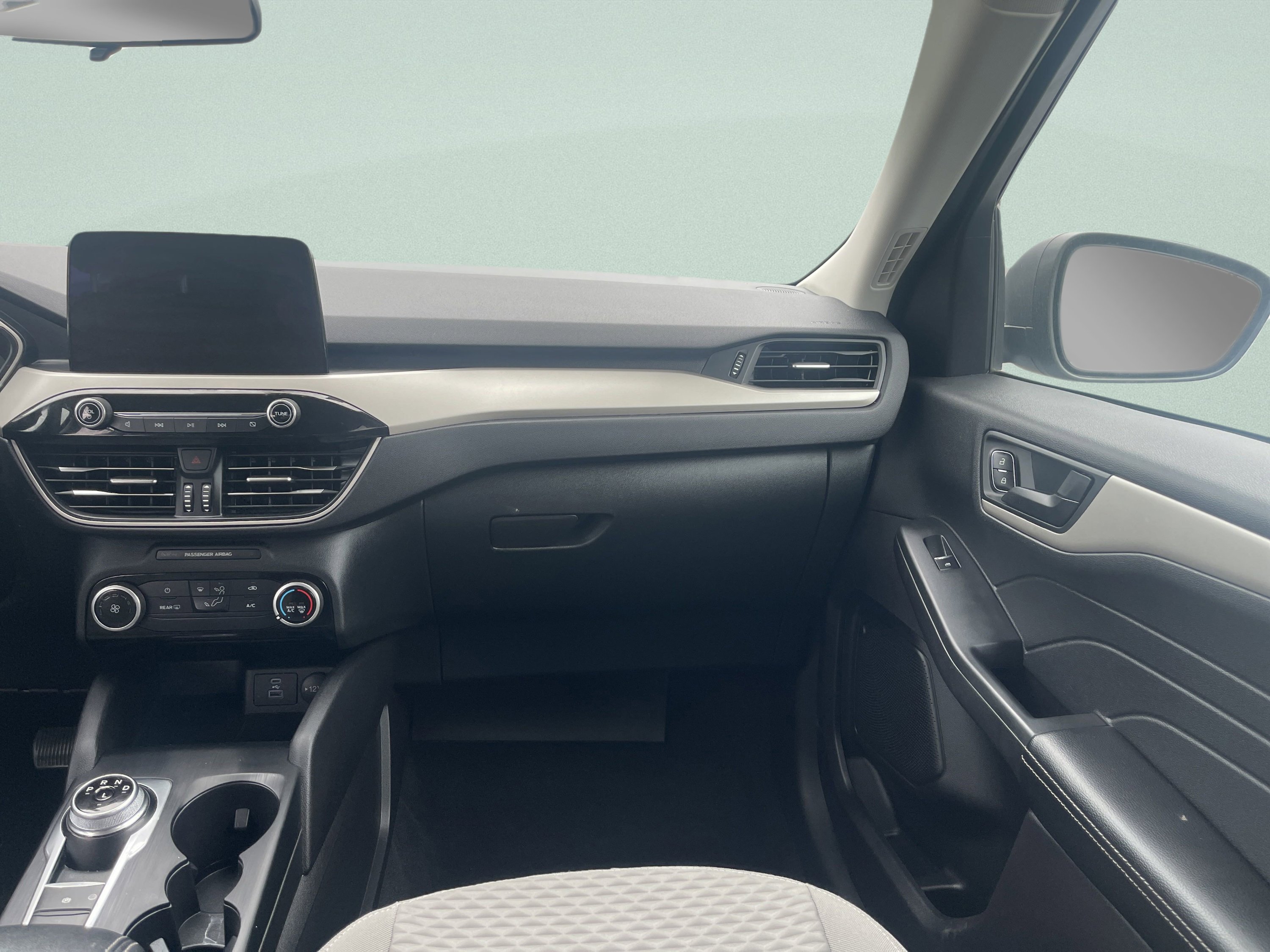 Used 2022 Ford Escape SE image 11