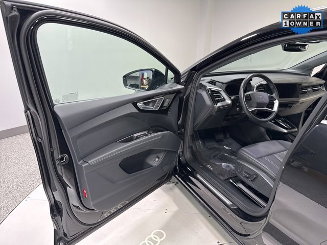 Used 2022 Audi Q4 e-tron Premium Plus image 8
