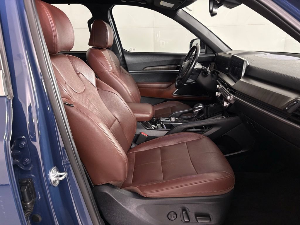 Used 2023 Kia Telluride EX w/ EX Captain's Chair Package FWD image 46