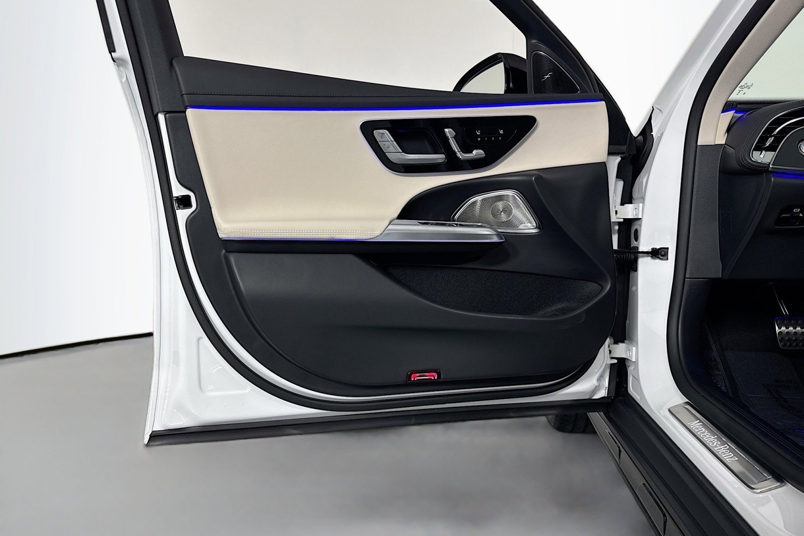 New 2026 Mercedes-Benz E 450 4MATIC All-Terrain Wagon image 20