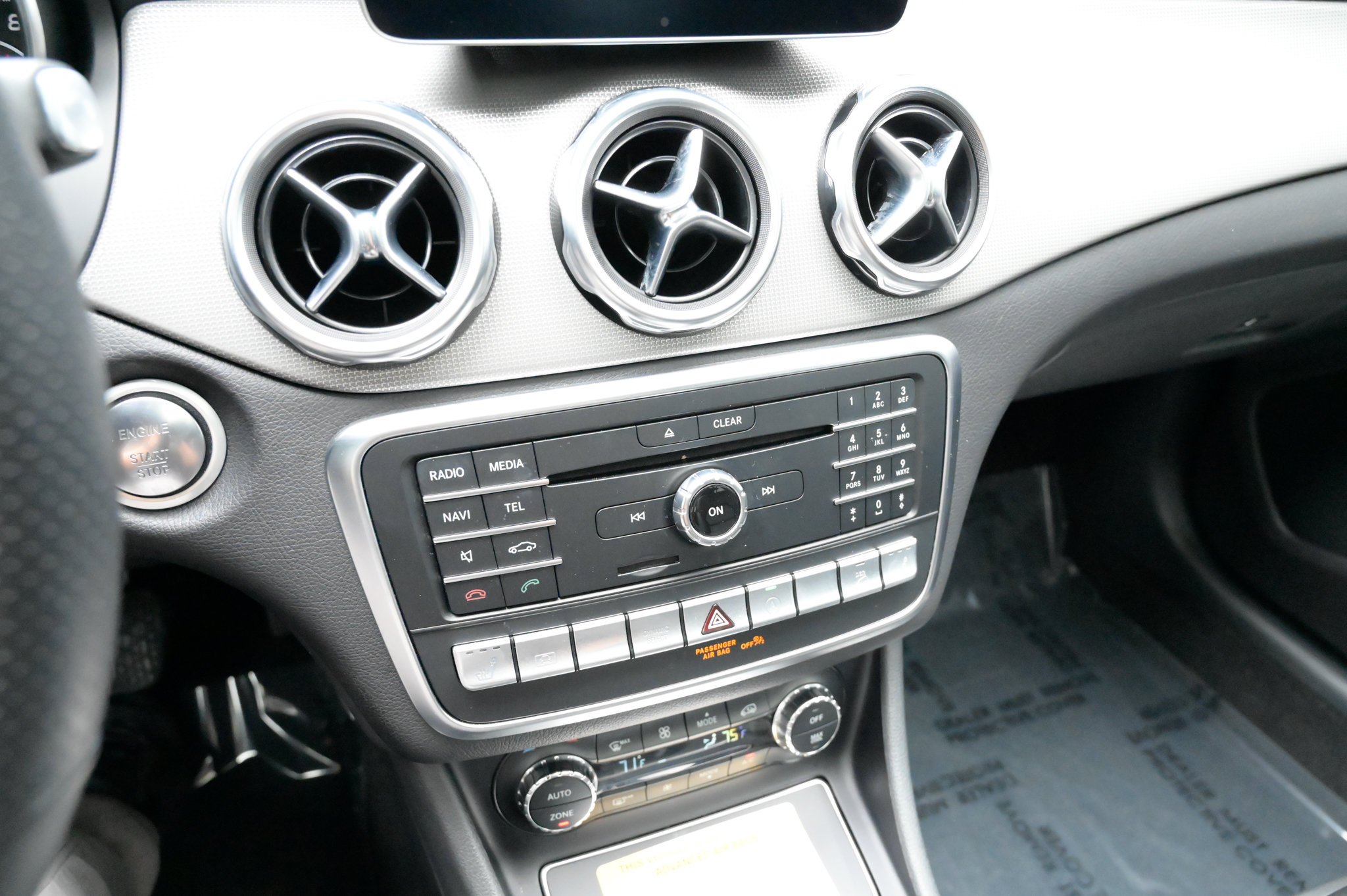 Used 2019 Mercedes-Benz GLA 250 4MATIC image 27