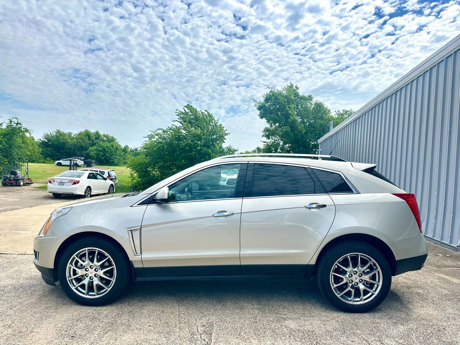Used 2014 Cadillac SRX Premium image 3