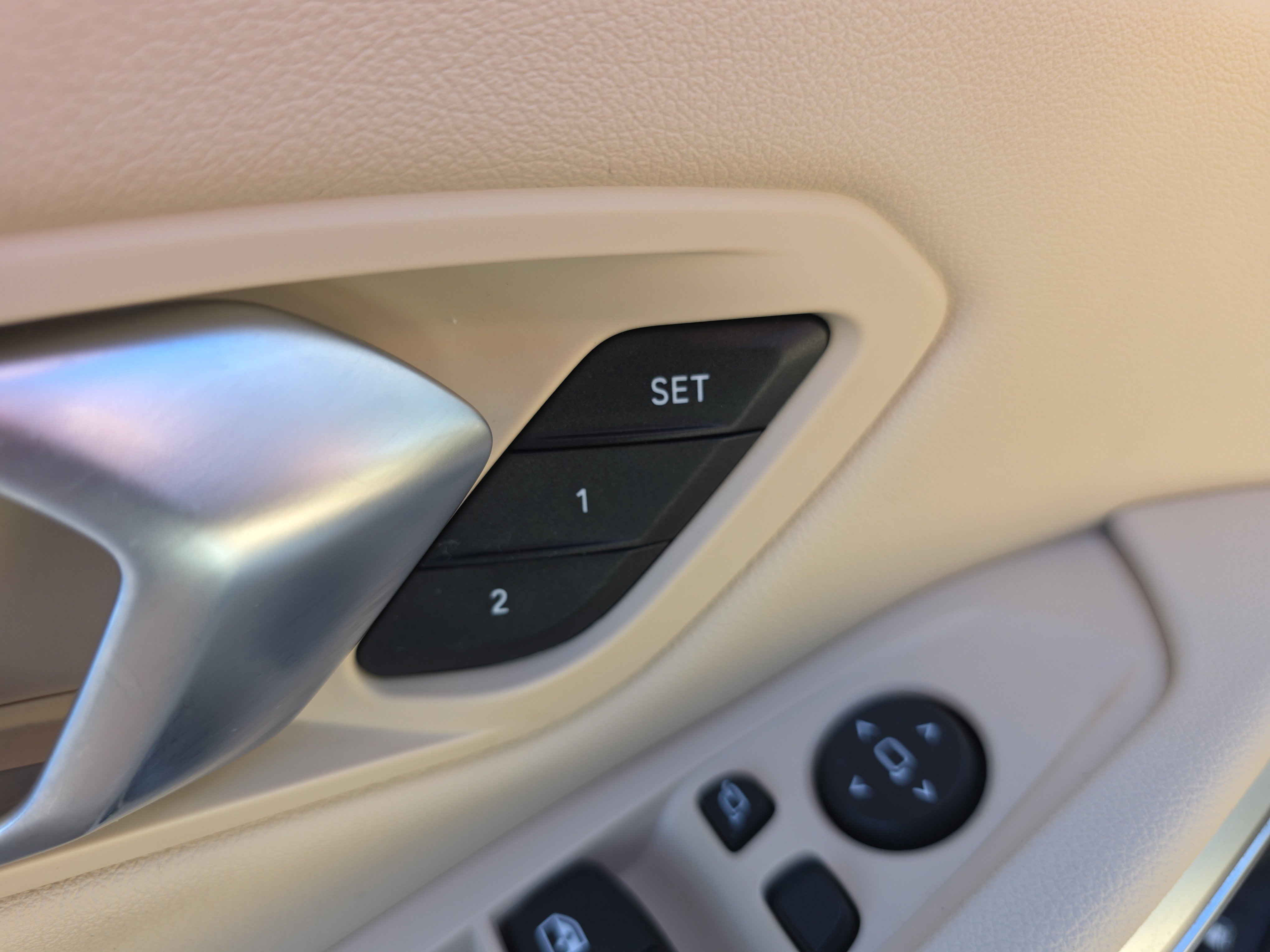 Used 2021 BMW 330e w/ Convenience Package image 18