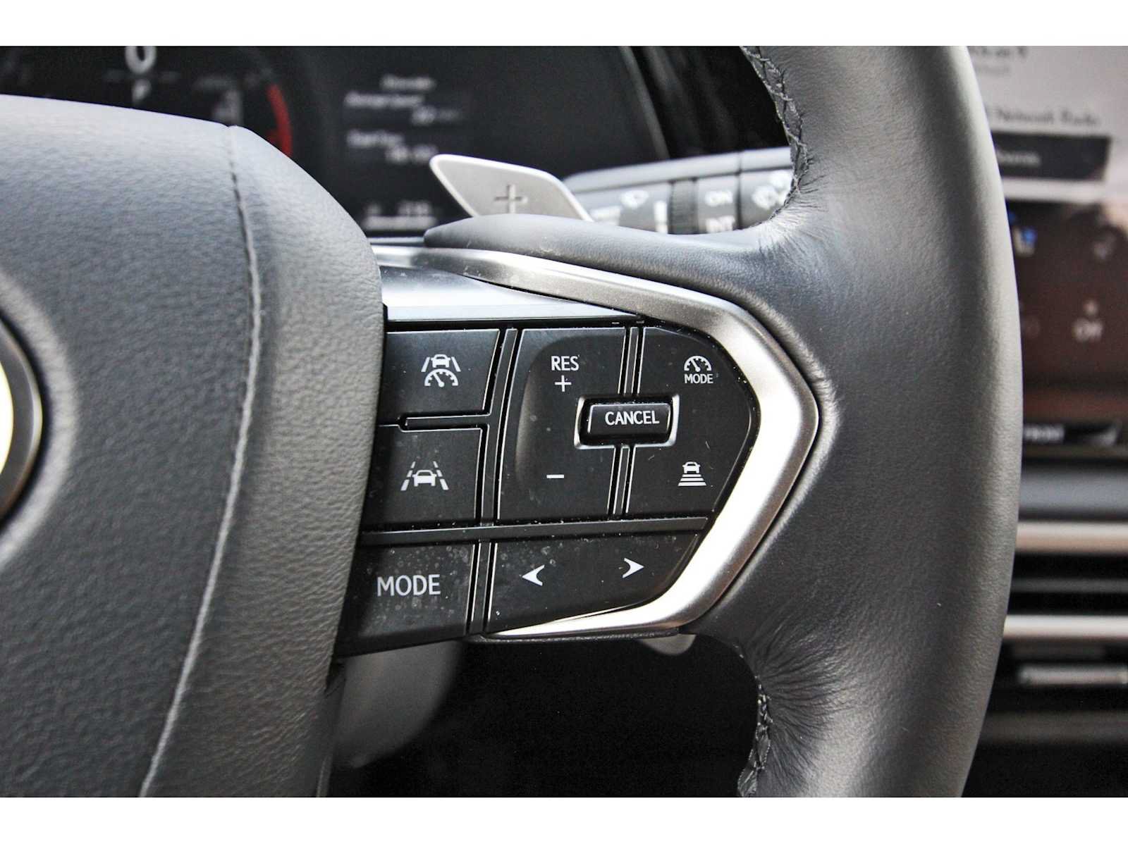 Used 2025 Lexus RX 350 Premium w/ Accessory Package (Z1) FWD image 16