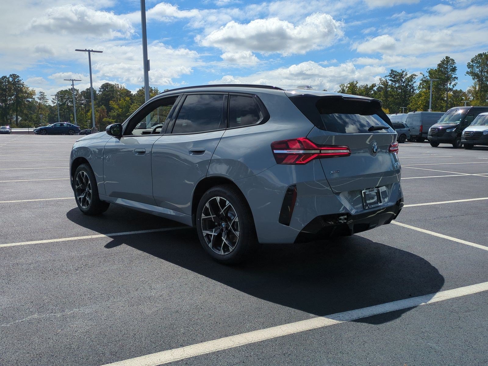 Certified 2026 BMW X3 xDrive30i w/ M Sport Package AWD/4WD image 8
