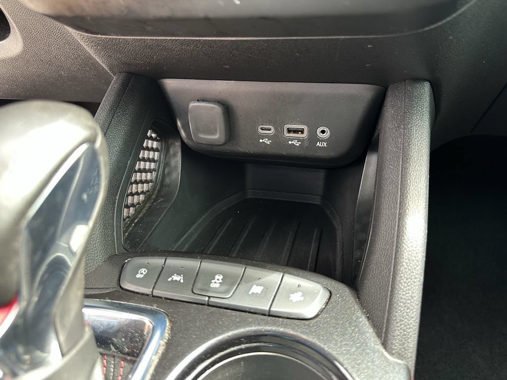 Used 2023 Chevrolet TrailBlazer RS w/ Convenience Package FWD image 28