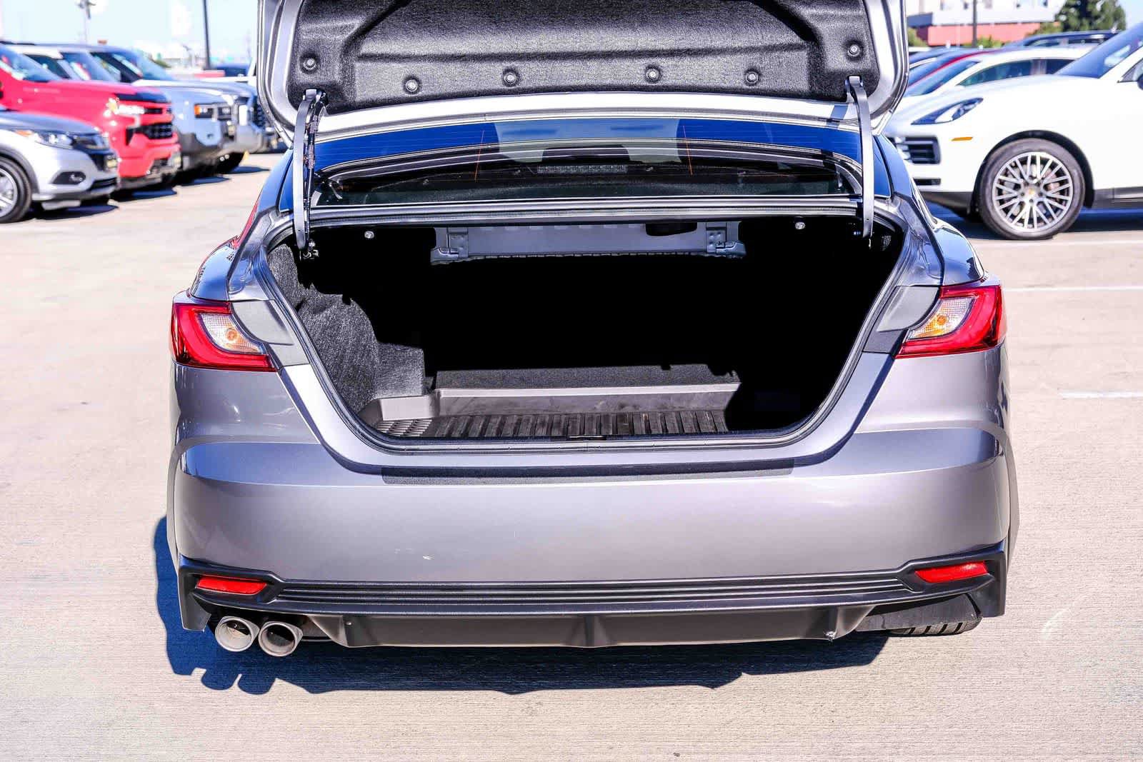 Certified 2025 Toyota Camry SE w/ Convenience Package FWD image 28