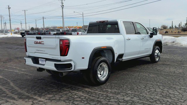New 2026 GMC Sierra 3500 Denali w/ Denali Reserve Package image 8