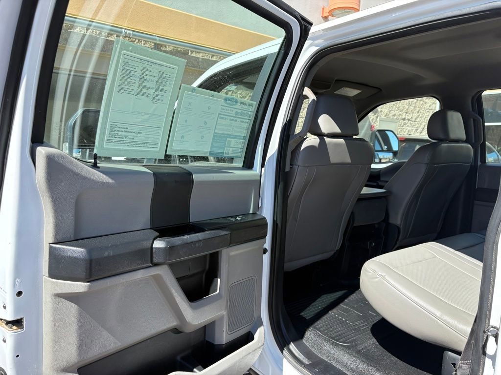 Used 2017 Ford F550 4x4 Crew Cab Super Duty image 26