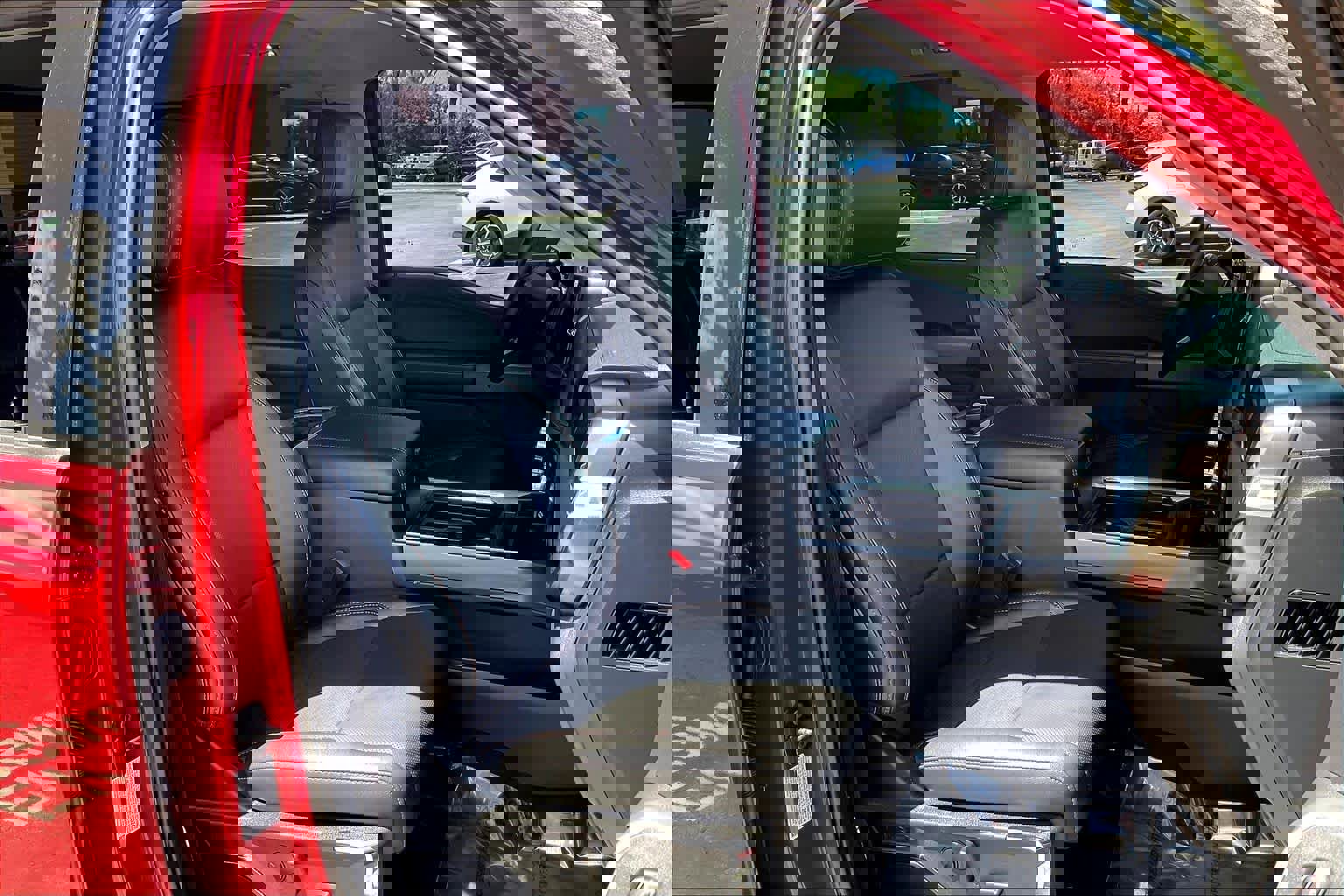 Used 2024 Ford F250 Lariat w/ Tremor Off-Road Package image 8