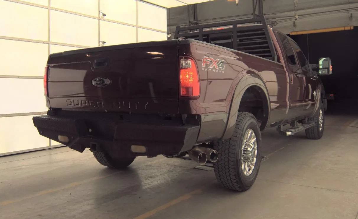 Used 2016 Ford F350 Lariat w/ Lariat Interior Package AWD/4WD image 3