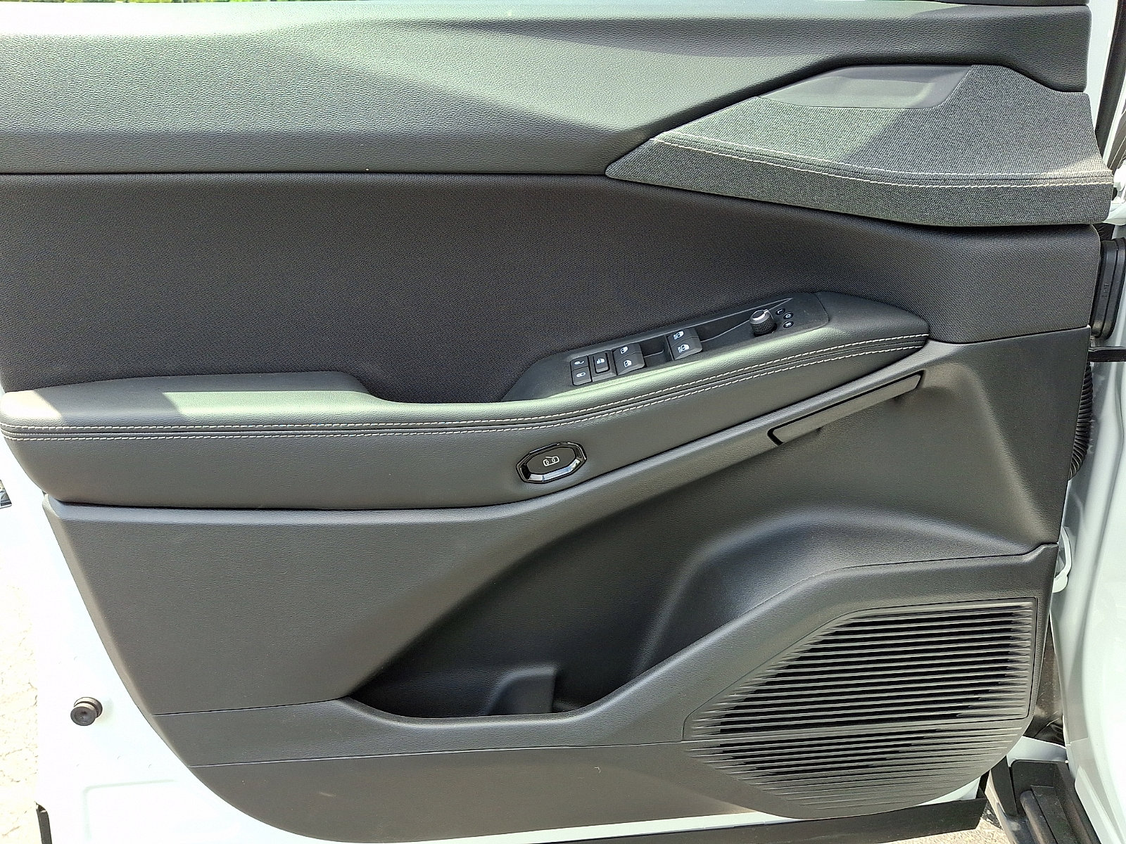 New 2026 Jeep Cherokee Laredo AWD/4WD image 8