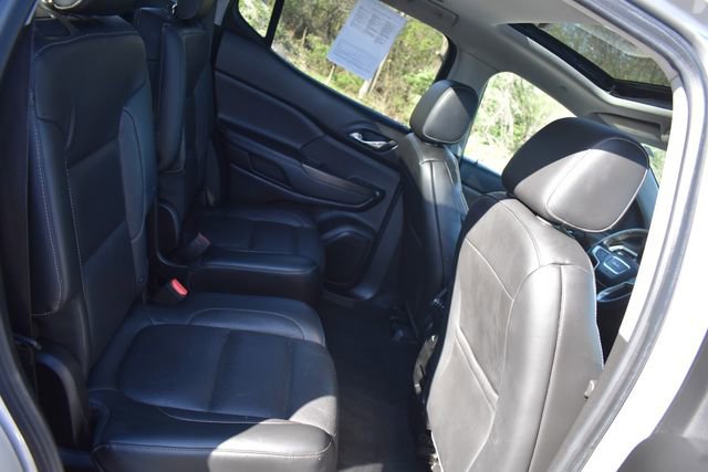 Used 2018 GMC Acadia SLT w/ LPO, Floor Liner Package AWD/4WD image 19