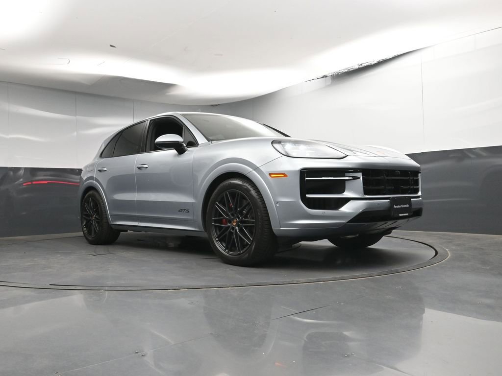 Certified 2025 Porsche Cayenne GTS AWD/4WD image 30