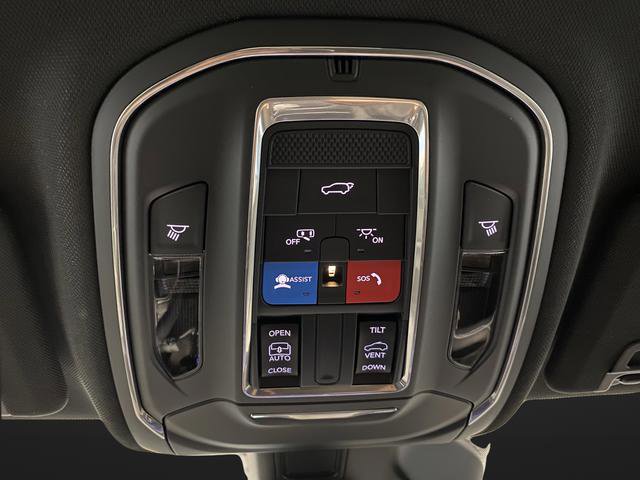 New 2026 Jeep Grand Cherokee Altitude image 27