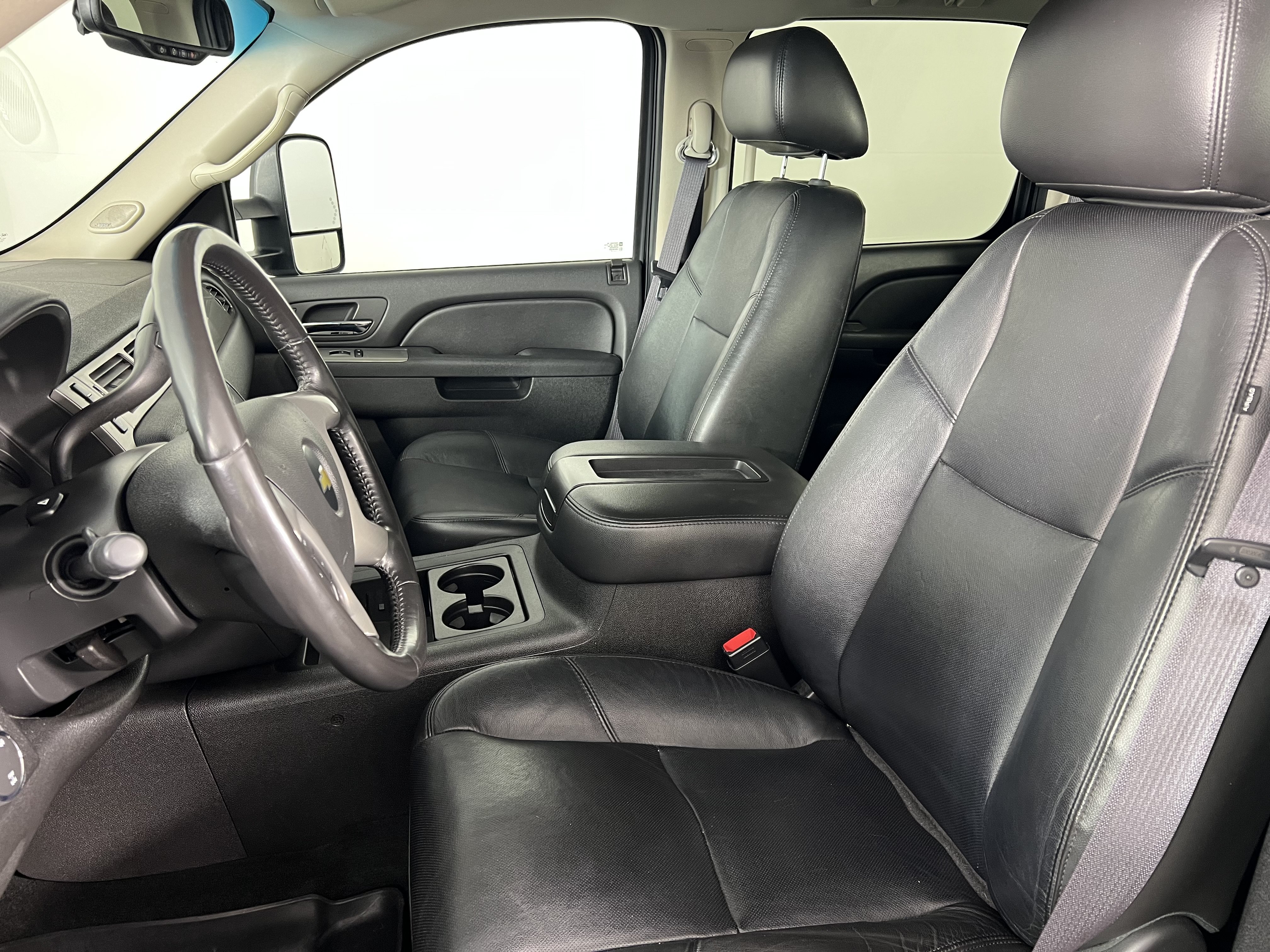Used 2012 Chevrolet Silverado 2500 LTZ w/ LTZ Plus Package AWD/4WD image 16