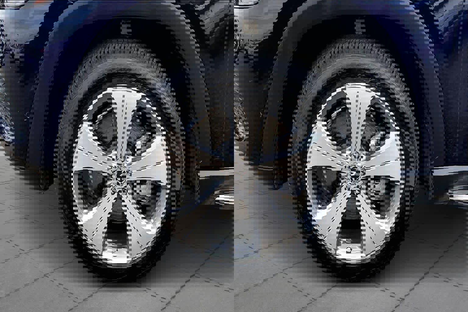 Used 2021 Mercedes-Benz GLS 450 4MATIC image 11