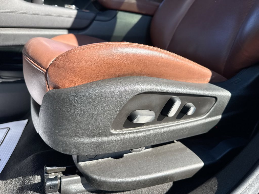 Used 2021 Cadillac XT5 Premium Luxury w/ LPO, Premium Carpet Package AWD/4WD image 12