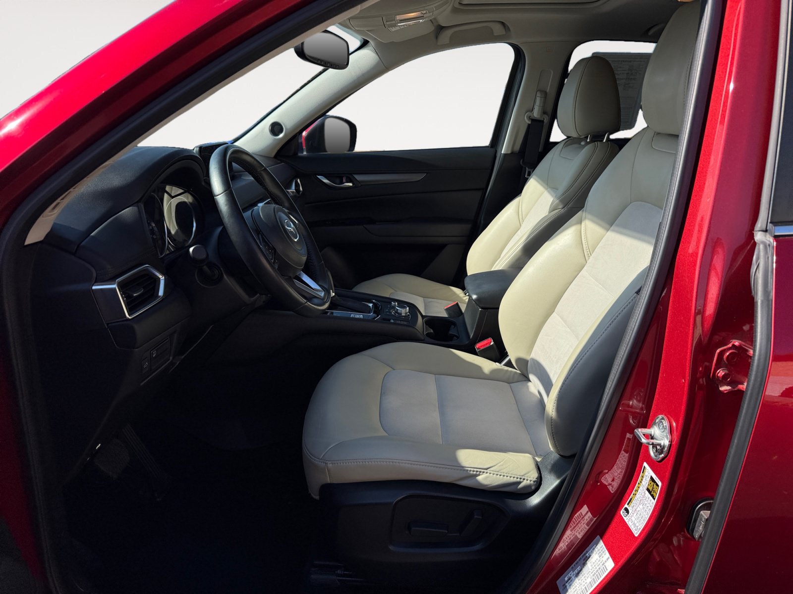 Used 2017 MAZDA CX-5 Touring w/ Preferred Equipment Package FWD image 10