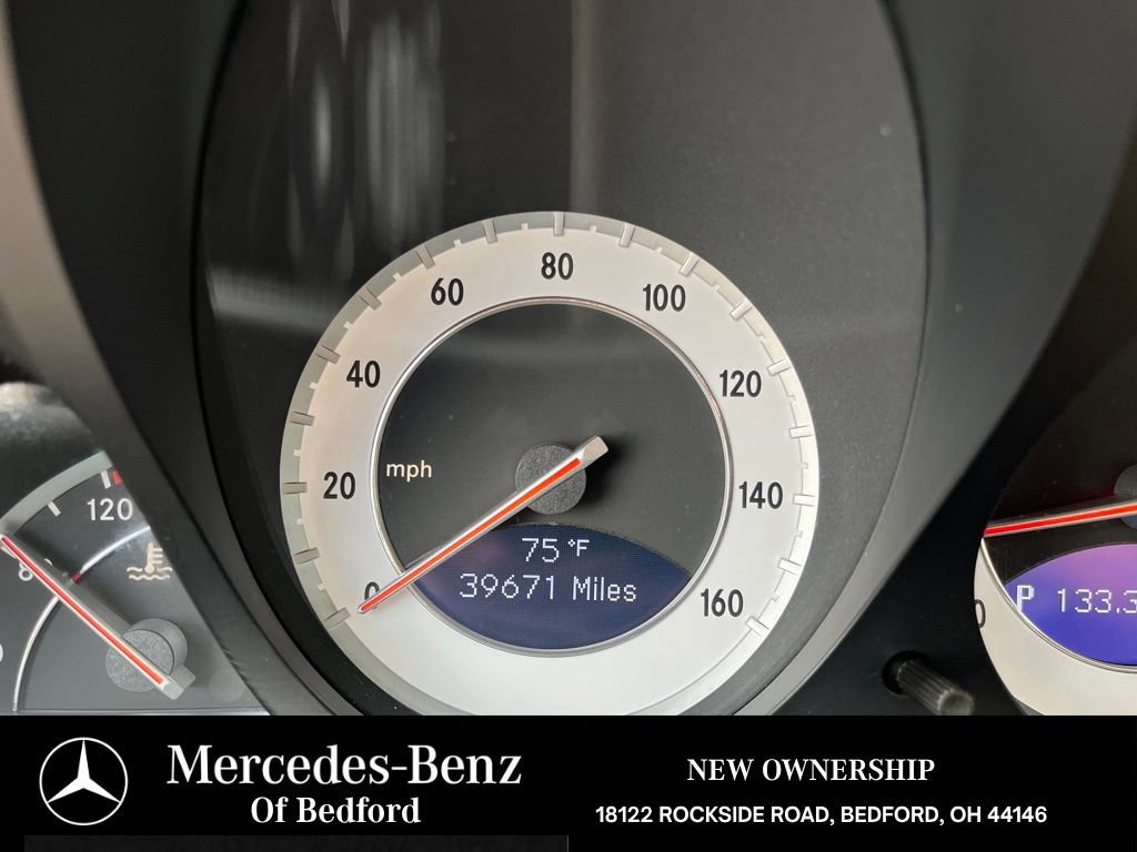 Used 2011 Mercedes-Benz SL 550 image 21