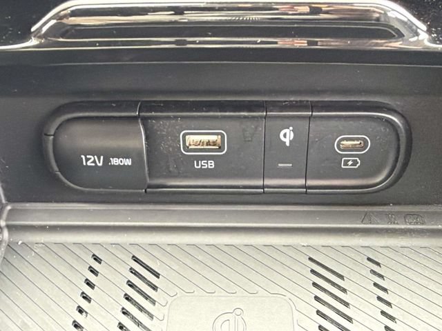 Used 2023 Kia Sportage EX AWD/4WD image 23