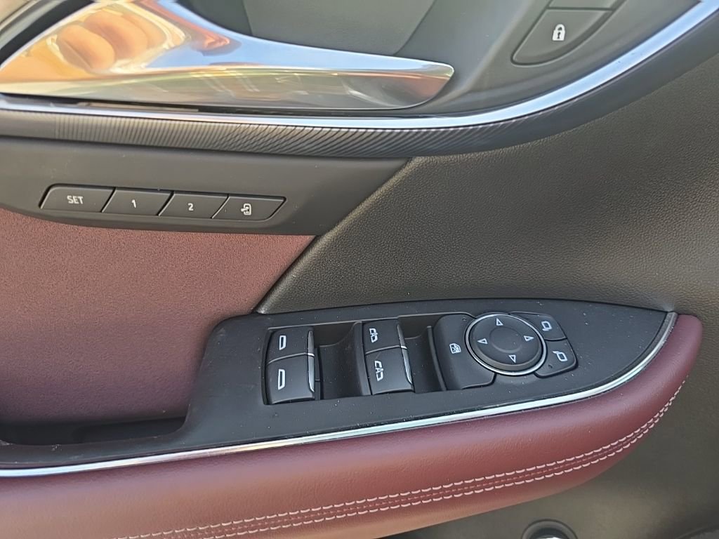 Used 2024 Buick Envision Sport Touring image 13