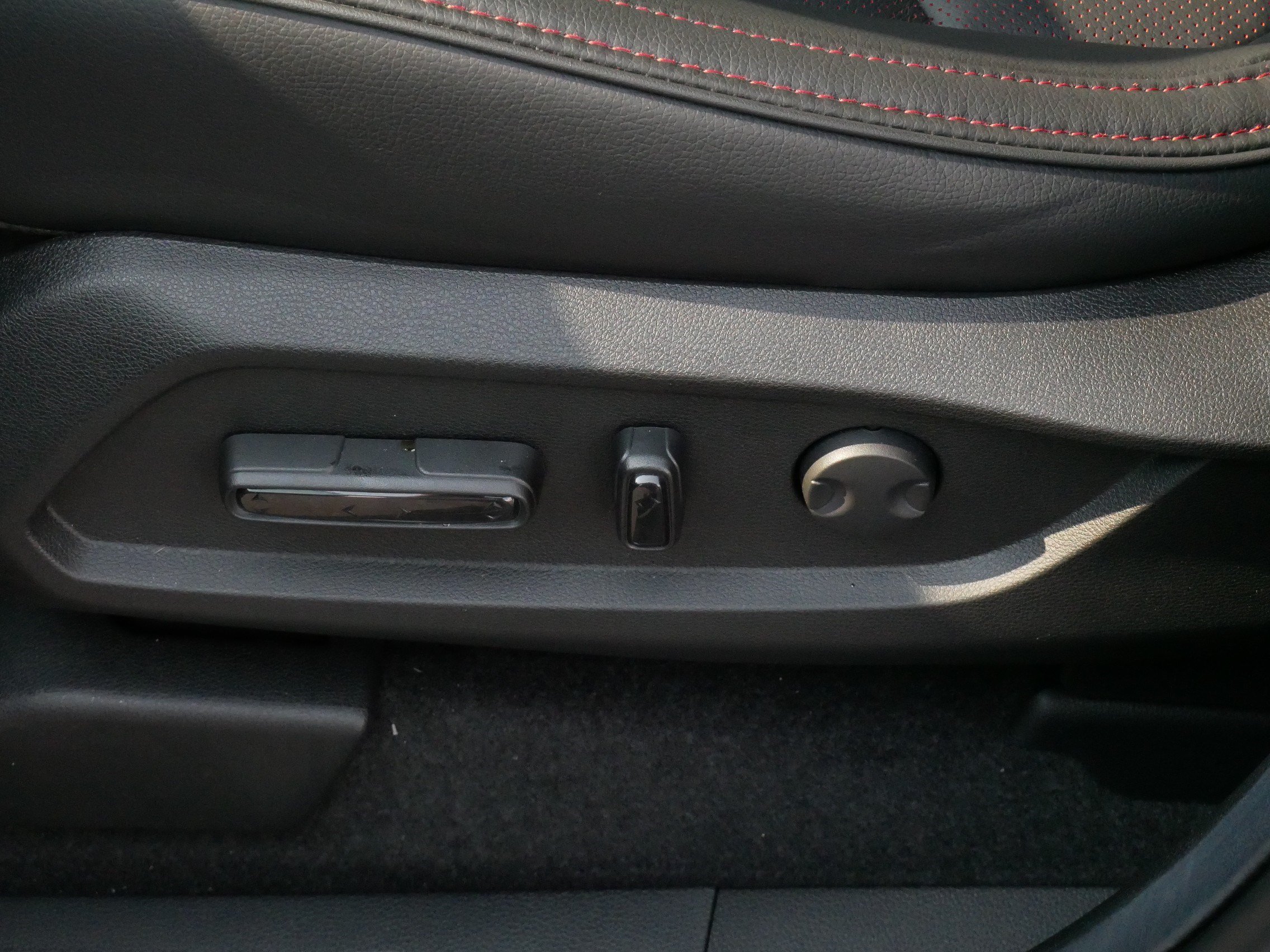 Certified 2026 Honda Pilot Black Edition image 20