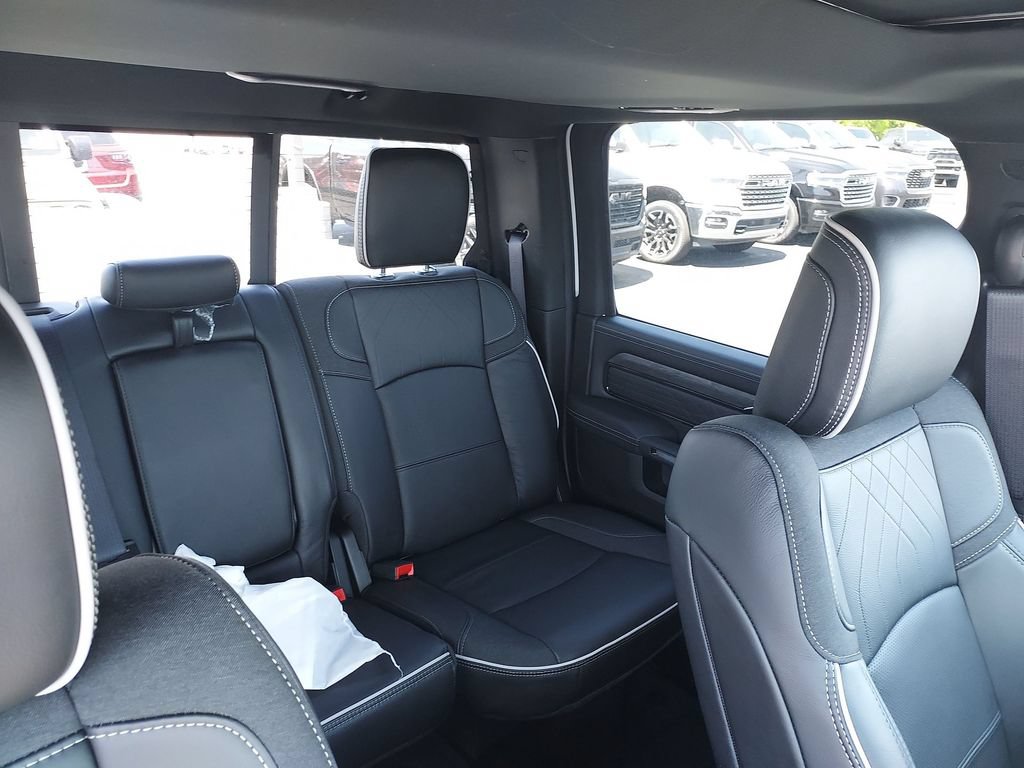 New 2026 RAM 2500 Limited AWD/4WD image 14