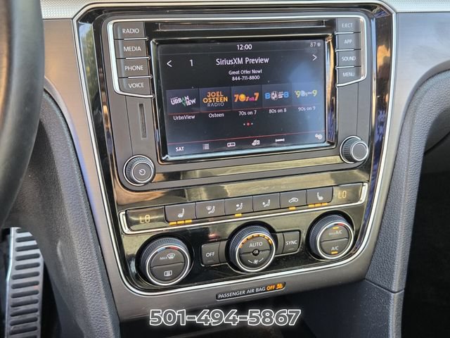 Used 2017 Volkswagen Passat 1.8T R-Line w/ R-Line Lighting Package FWD image 18