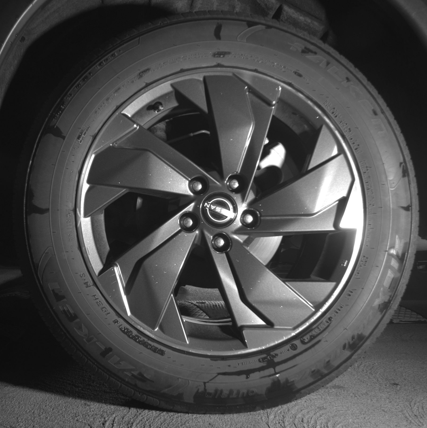 Used 2025 Nissan Rogue SV FWD image 14