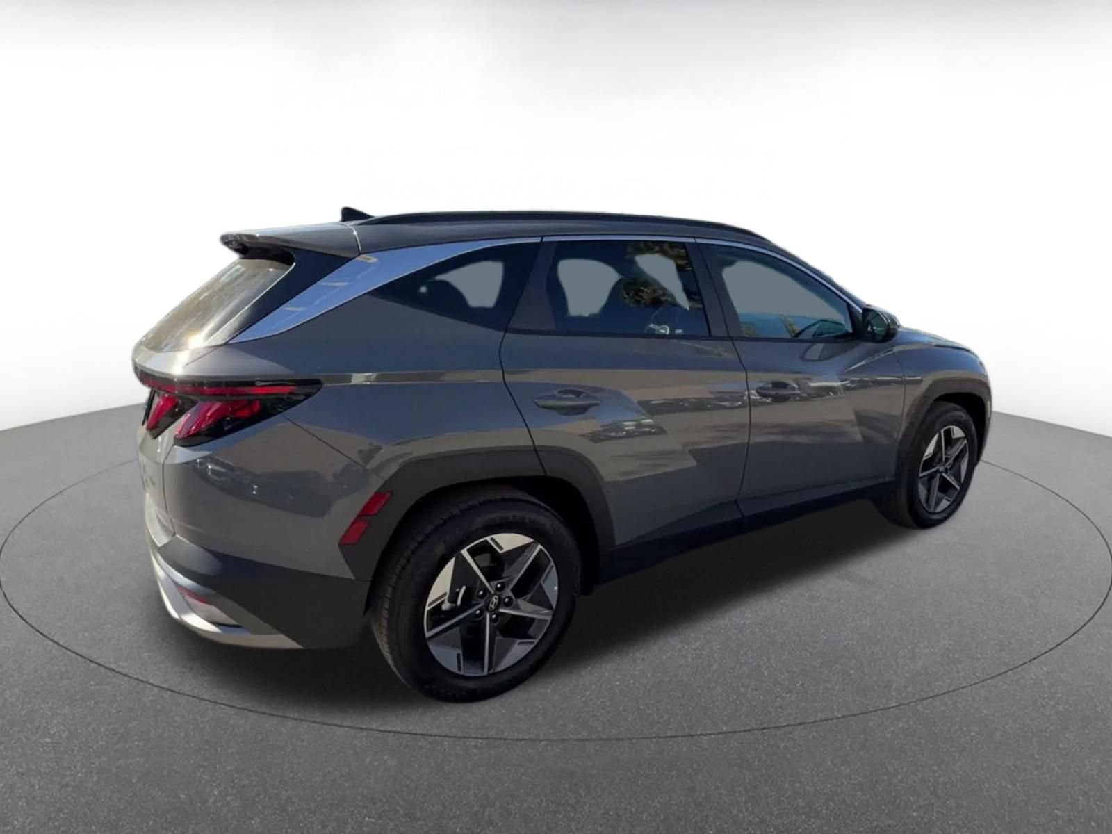 Used 2026 Hyundai Tucson SEL Plus FWD image 14