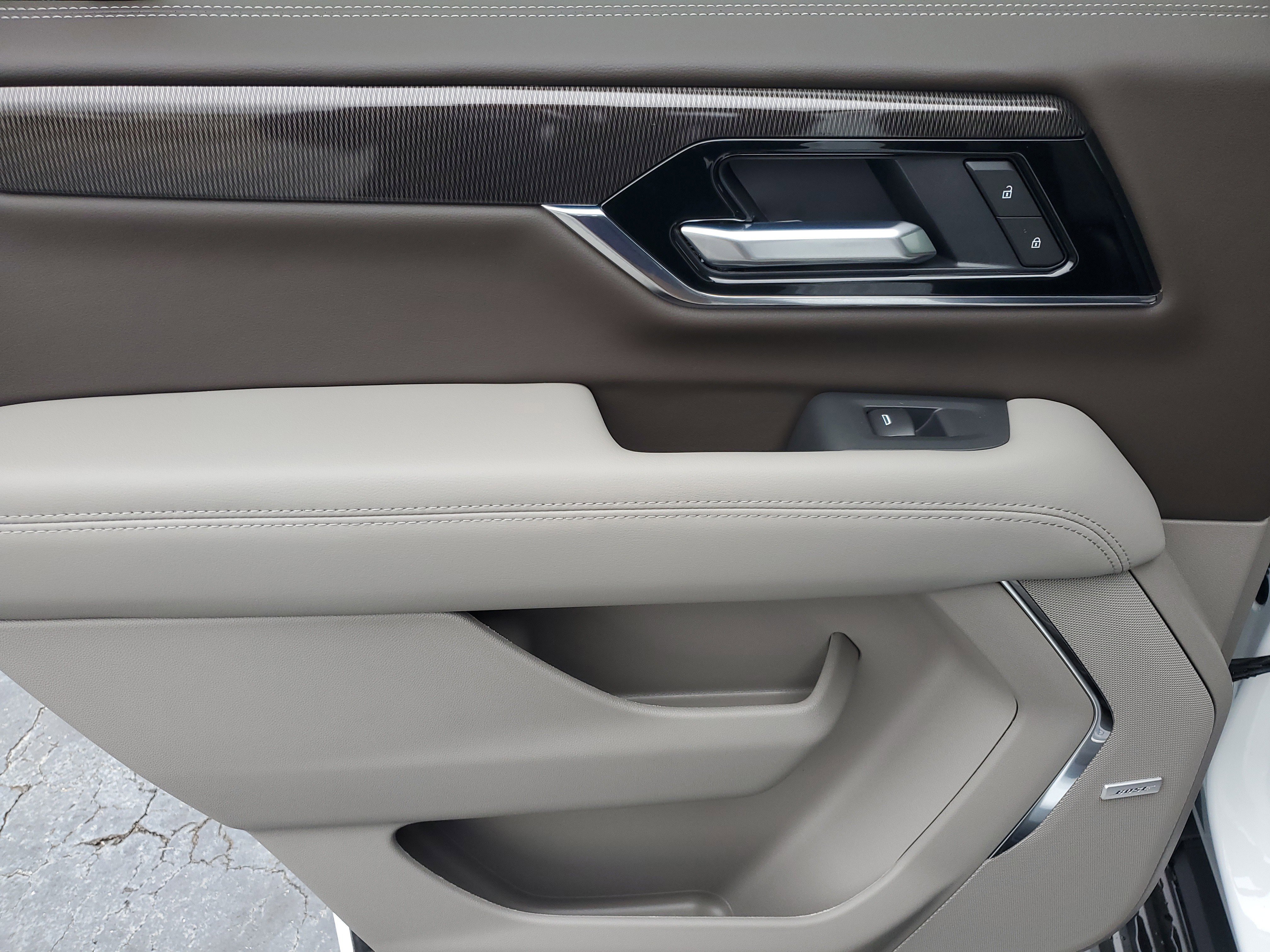 New 2026 GMC Yukon Elevation image 11