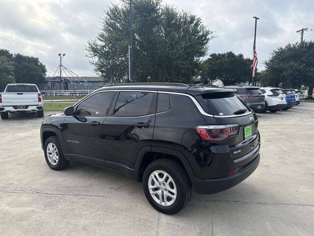 Used 2020 Jeep Compass Sport AWD/4WD image 36