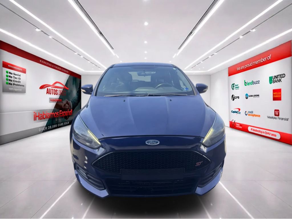 Used 2017 Ford Focus ST image 3