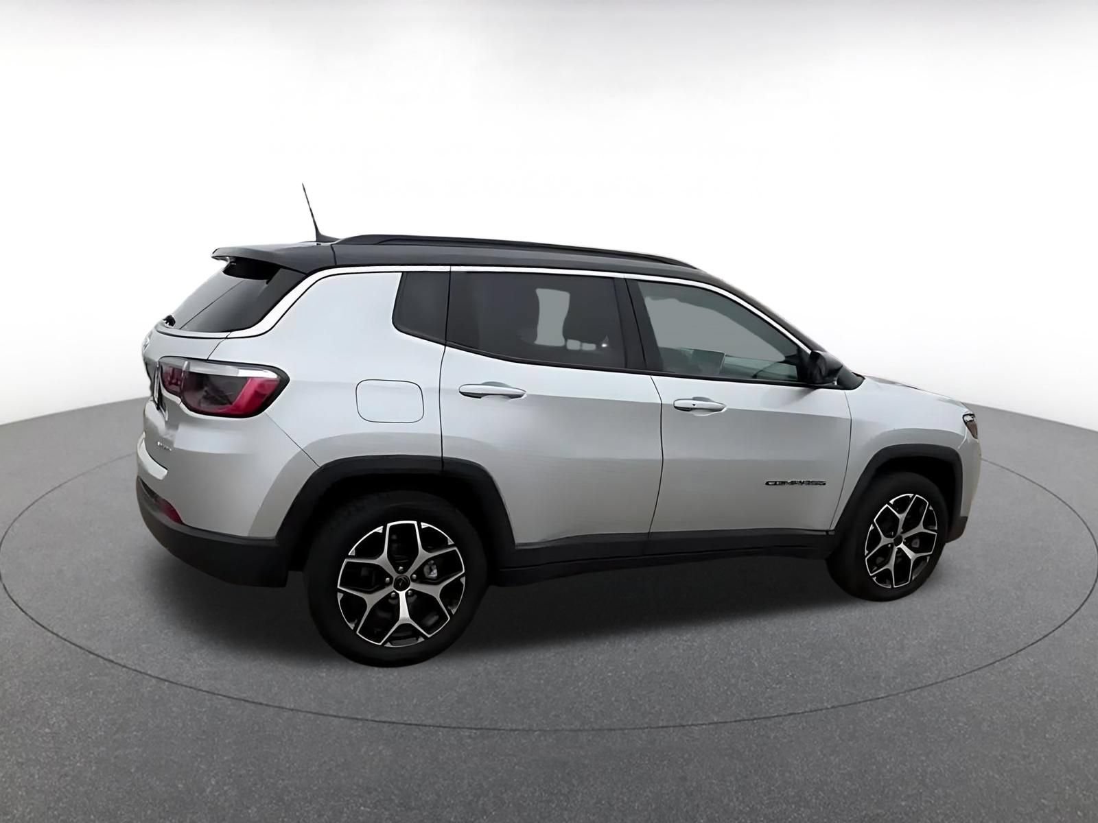 Used 2025 Jeep Compass Limited AWD/4WD image 14
