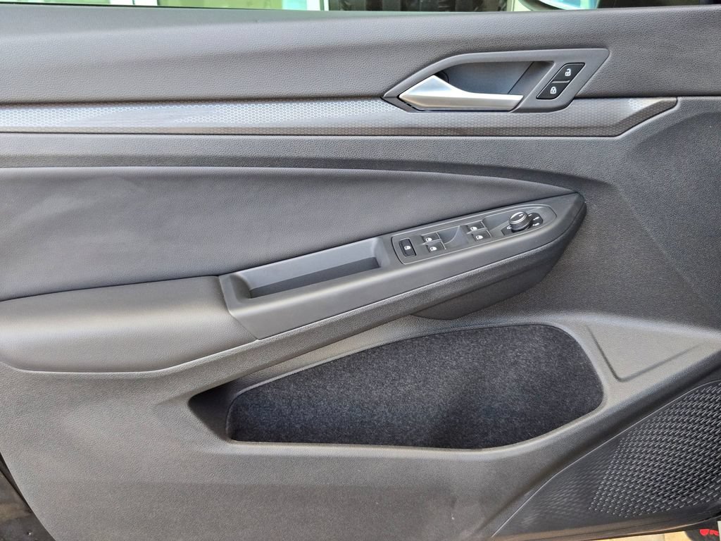 Used 2024 Volkswagen GTI SE FWD image 11