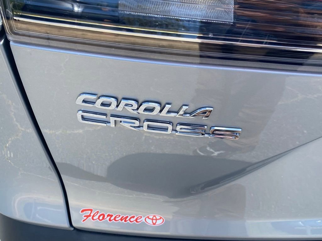 Used 2023 Toyota Corolla Cross XLE FWD image 14