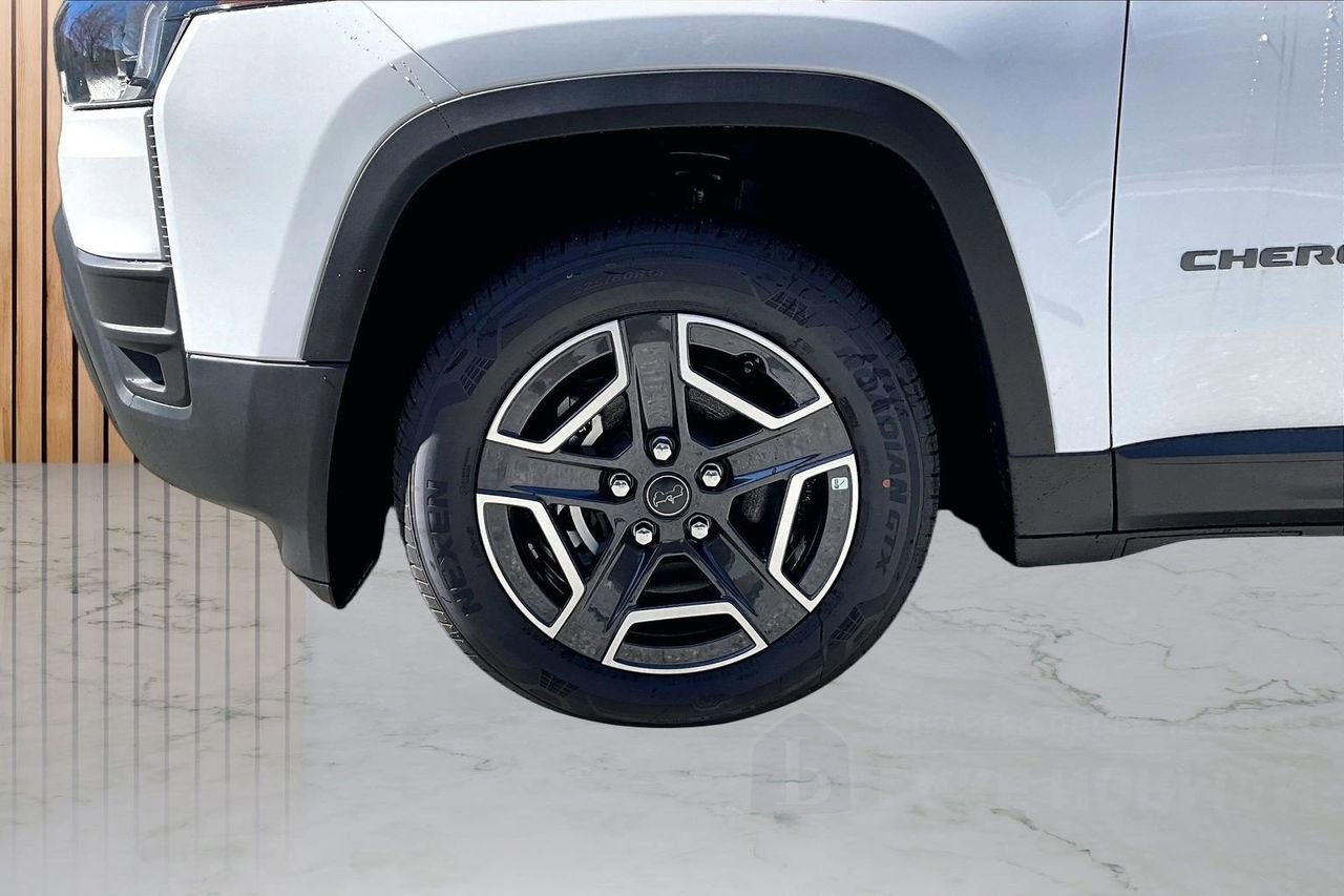 New 2026 Jeep Cherokee Laredo image 30