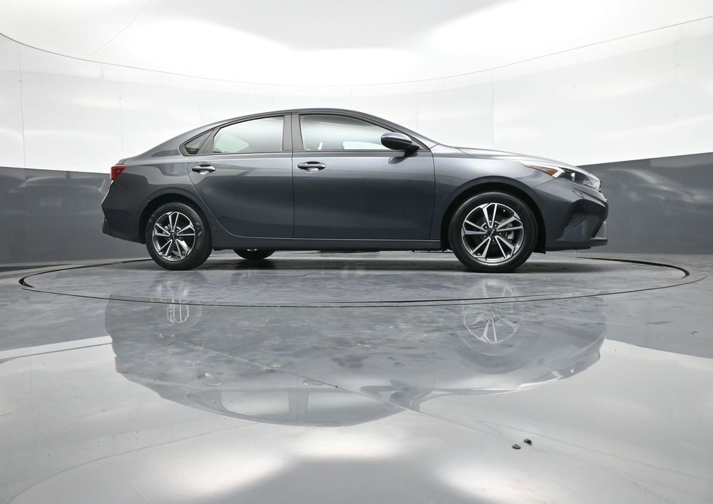 Certified 2022 Kia Forte LXS image 26