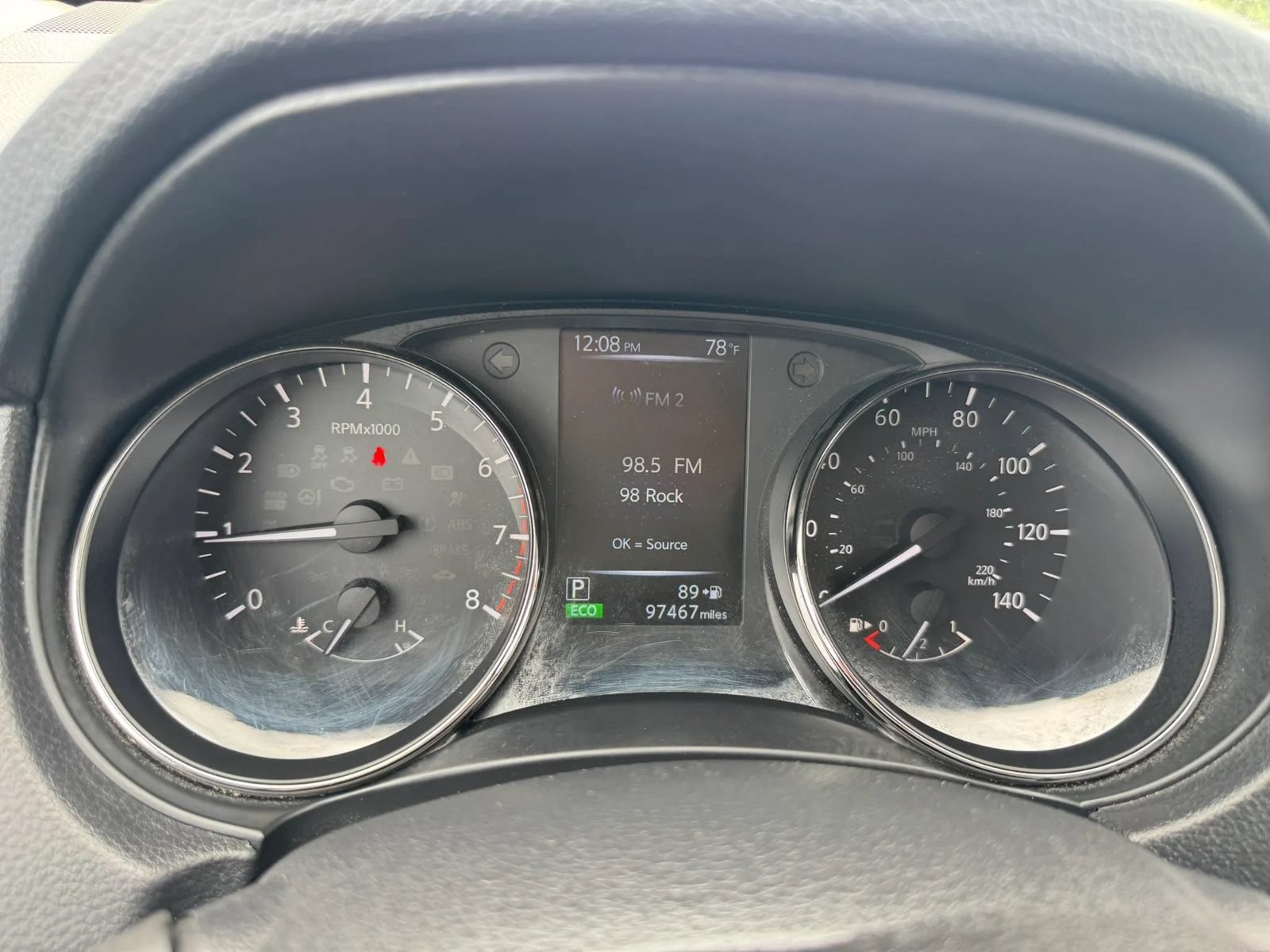 Used 2017 Nissan Rogue SV FWD image 15